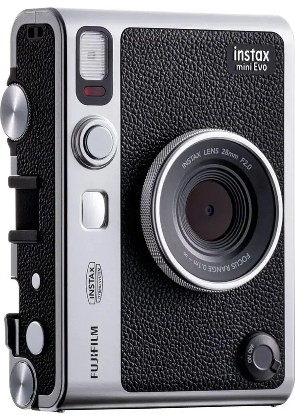 Instax Mini Evo Siyah Fotoğraf Makinesi ve 20'li Film