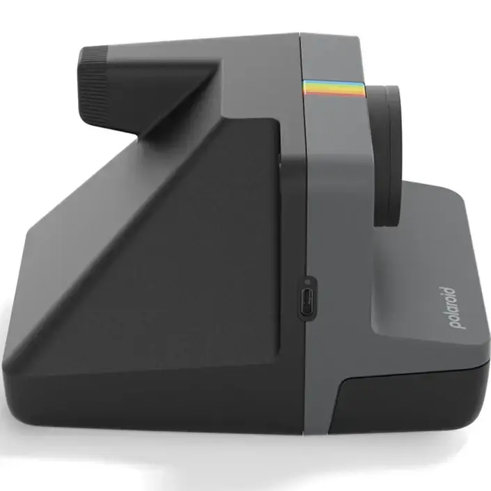 Polaroid Now Gen 3 Fotoğraf Makinesi (Black) + 8'li Color Film Bundle
