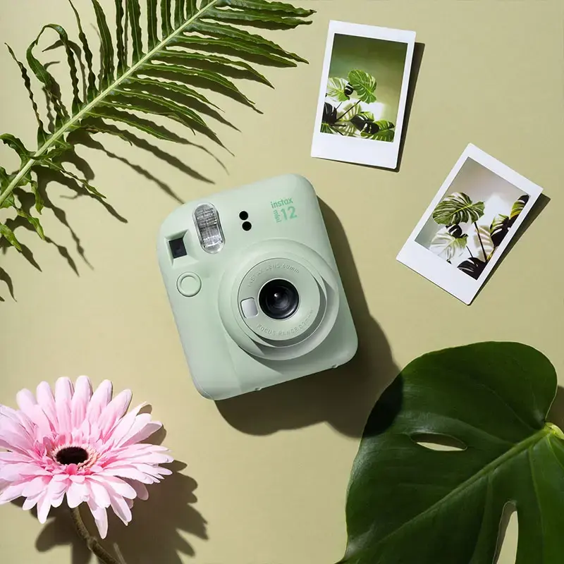 Instax Mini 12 Yeşil Fotoğraf Makinesi