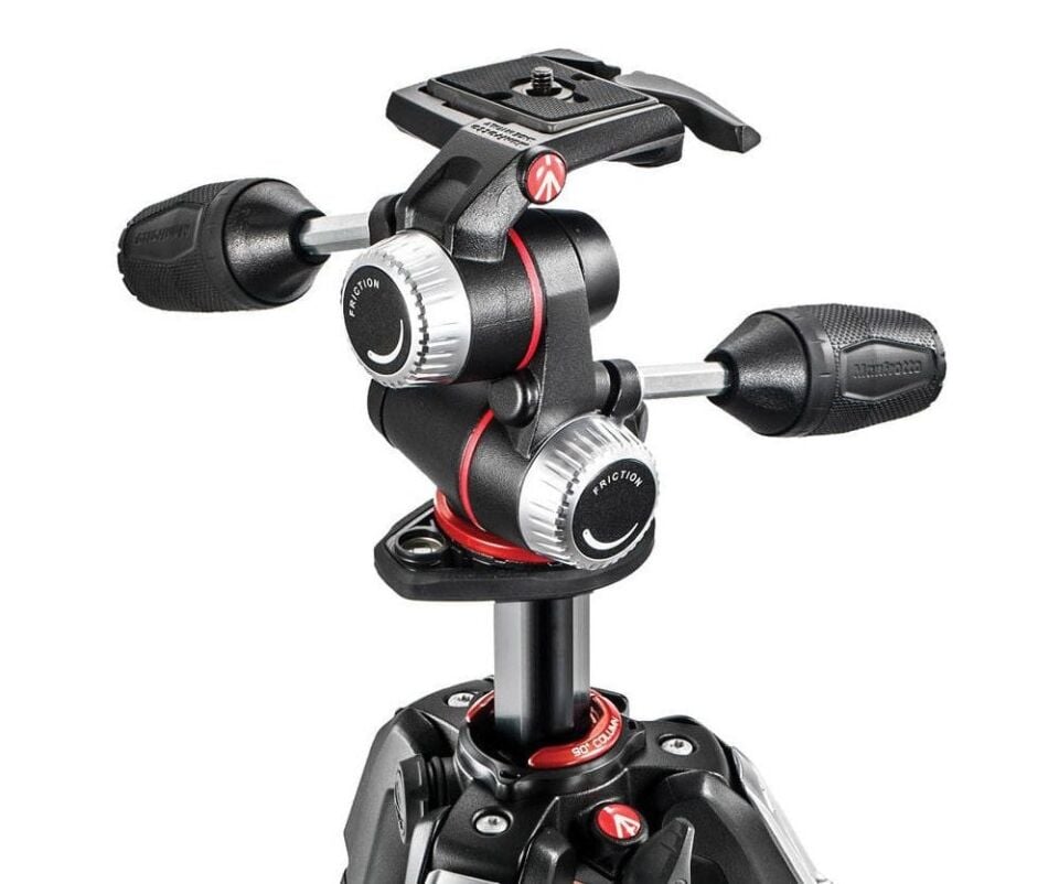 Manfrotto MK055XPRO3-3W 055serisi Tripod ve 3yönlü Başlıklı Kit