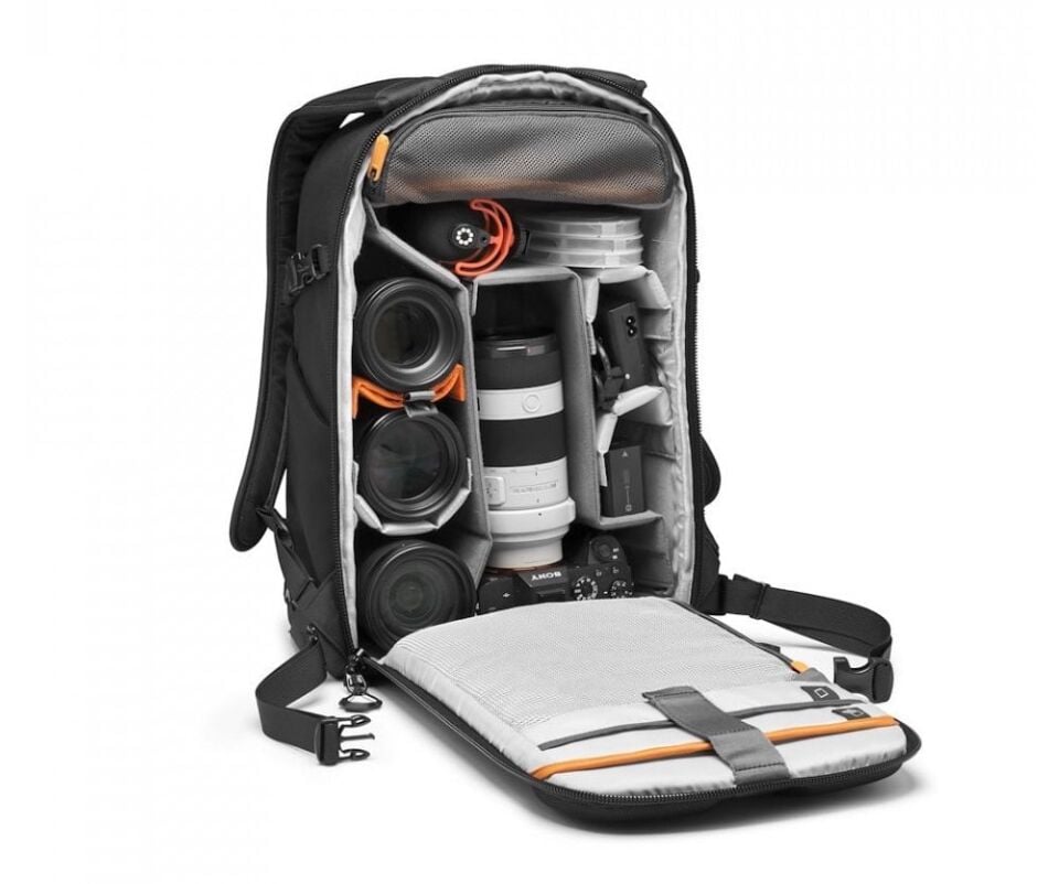 Lowepro Flipside BP 300 AW III Sırt Çantası Siyah
