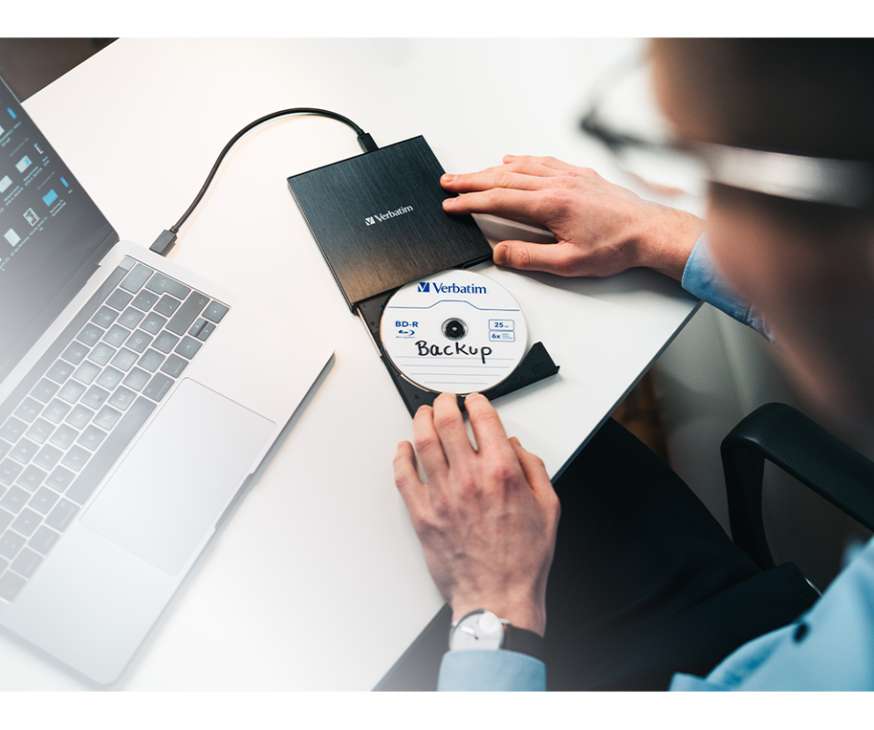 Verbatim 43888 - Ultra Hd 4K External Slimline Blu-Ray Writer Usb 3.2 Gen 1/Usb-C