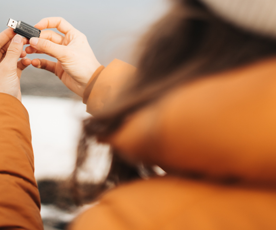 Verbatim 128 GB Pinstripe Usb-A 2.0 Flash Bellek Siyah Renk