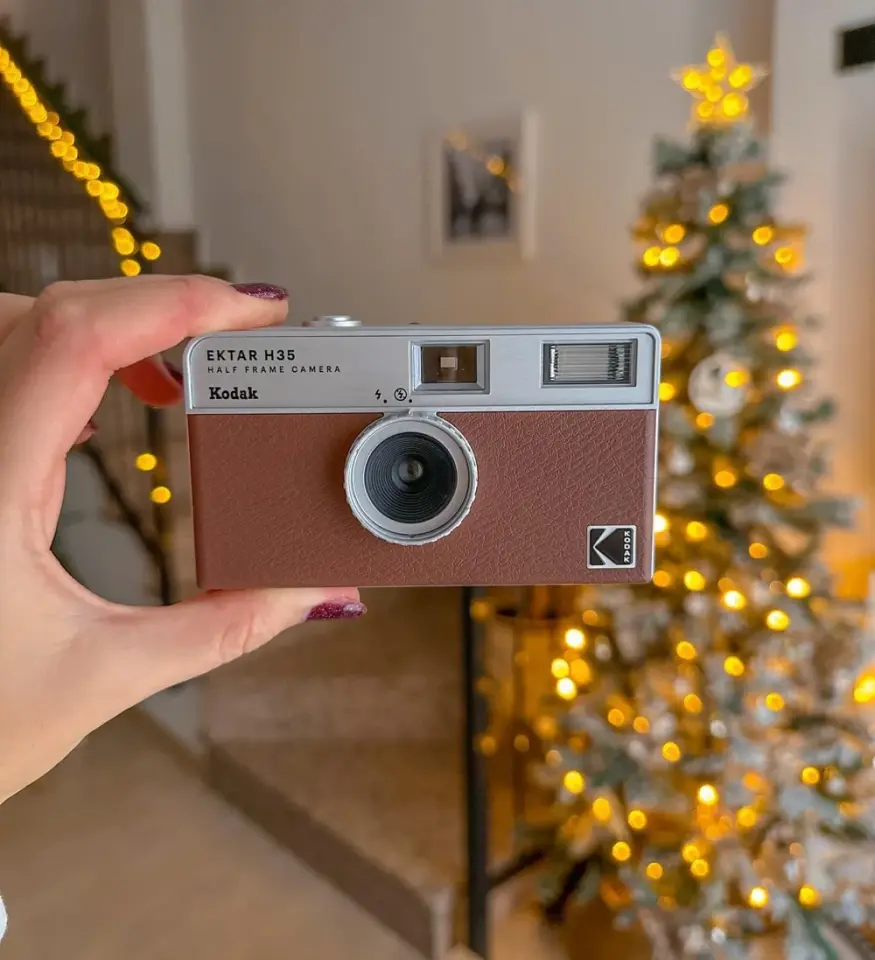 Kodak Ektar H35 135mm Filmli Fotoğraf Makinesi + Kodak Ultramax 24 Poz Film (Kahverengi)