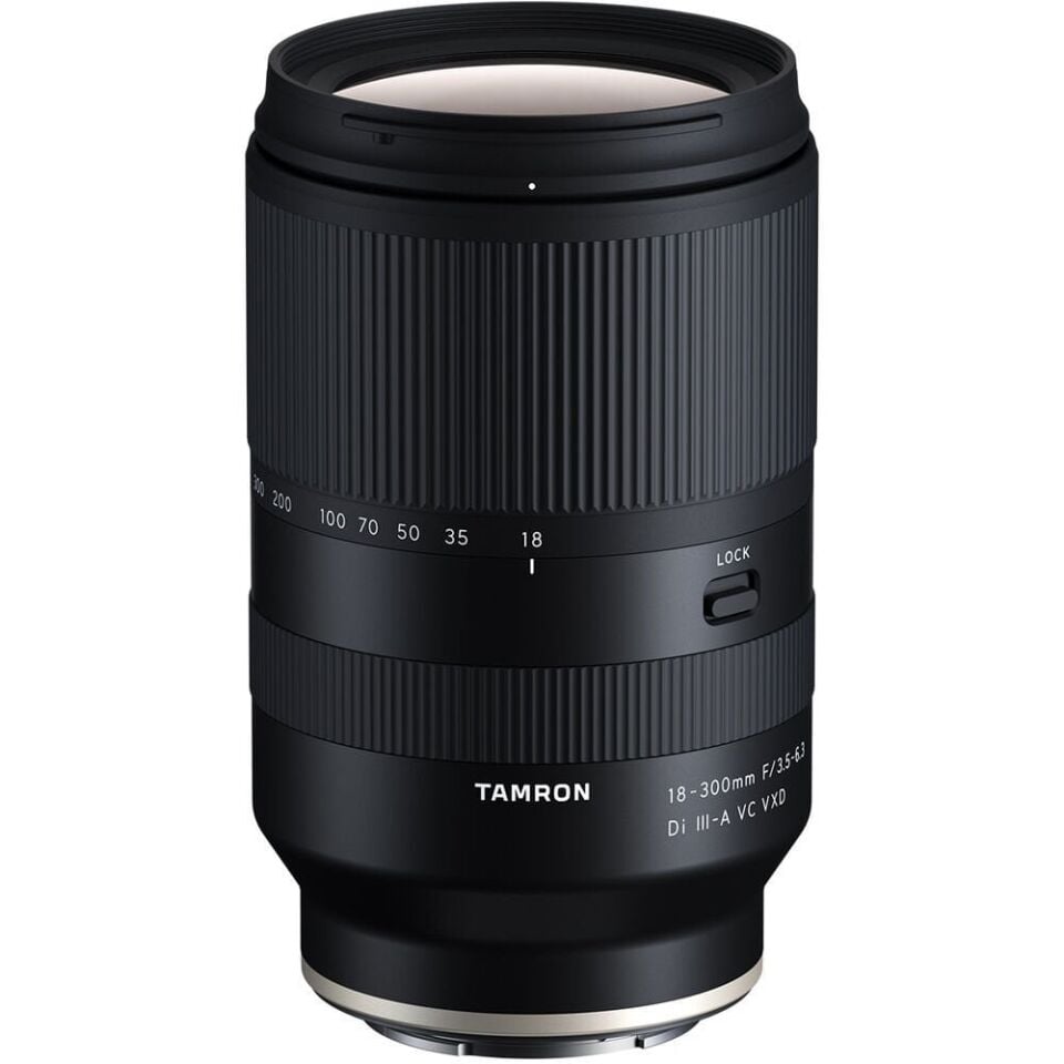 Tamron 18-300mm (Nikon Z) F/3.5-6.3  DI III VC VXD Nikon Z Mount APS-C Zoom Lens (B061Z)
